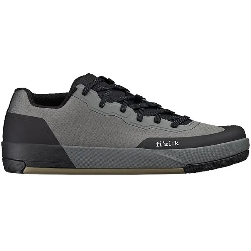 solid cycling clothing for learners-Scarpe Fizik Gravita Versor - Grigio