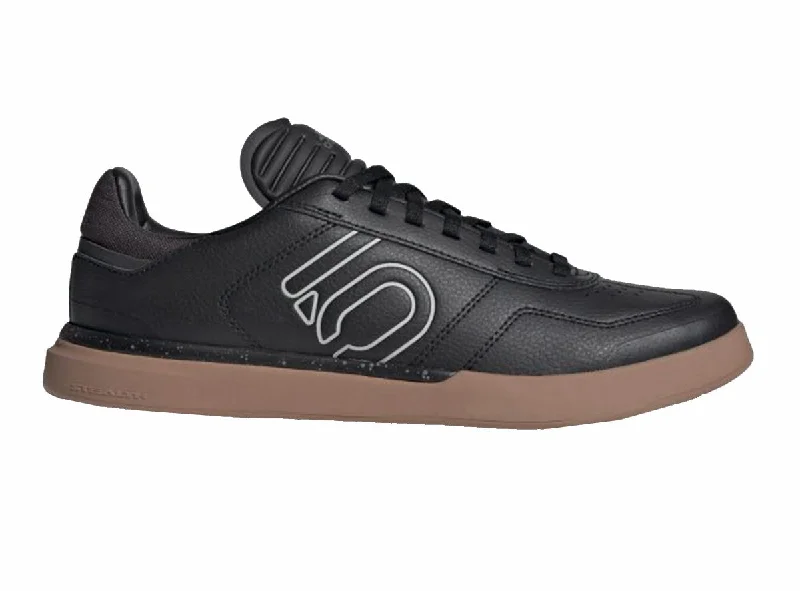 cycling clothing with early spins-Five Ten Sleuth DLX PU Flat Pedal Shoe - Womens - Black-Gray Two-Gum - 2020